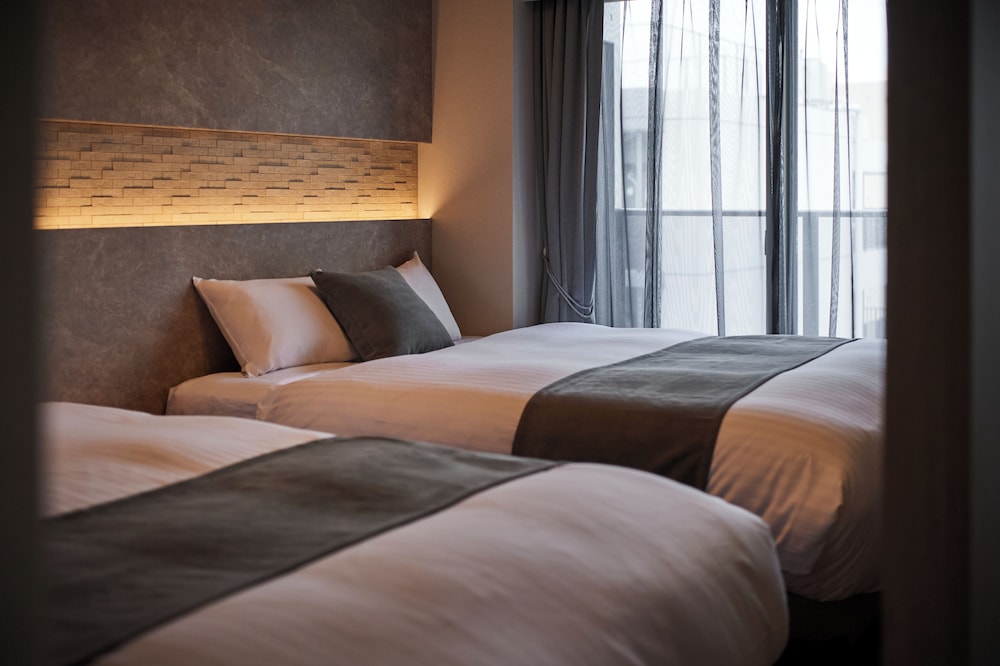 スタンダード スイート 客室13 | The Grand Residence Hotel Tenjin