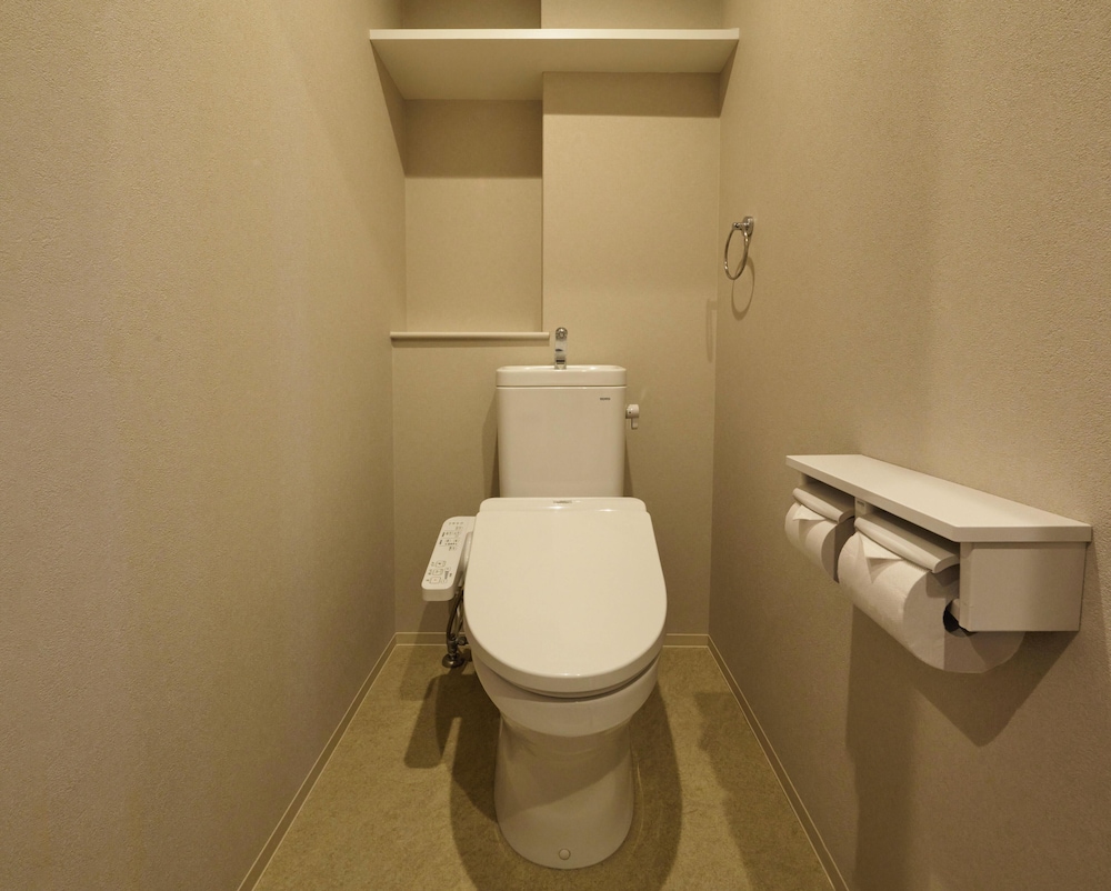 スタンダード スイート バスルーム1 | The Grand Residence Hotel Tenjin