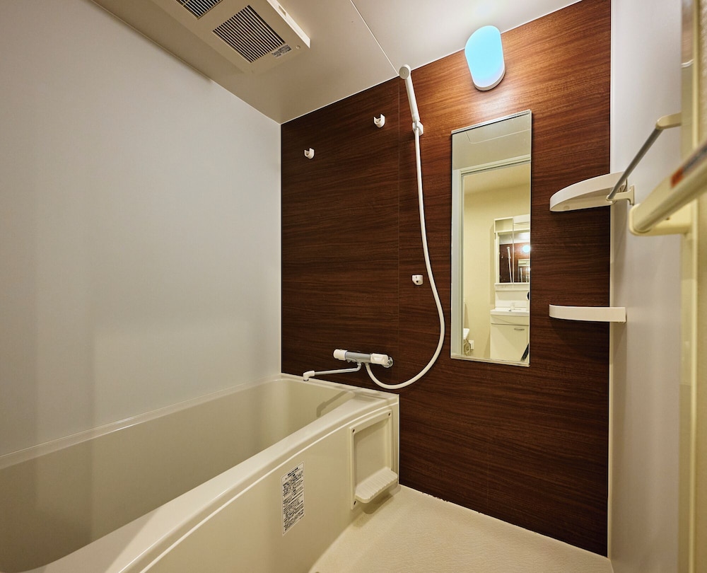 ベーシック ツインルーム バスルーム1 | The Grand Residence Hotel Tenjin