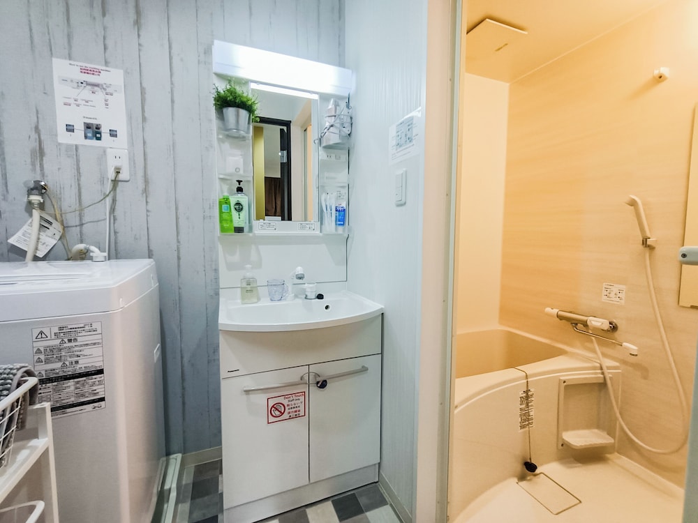 ファミリー ハウス ベッド (複数台) 禁煙 キッチン (102) バスルーム0 | Sakura Villa Osaka