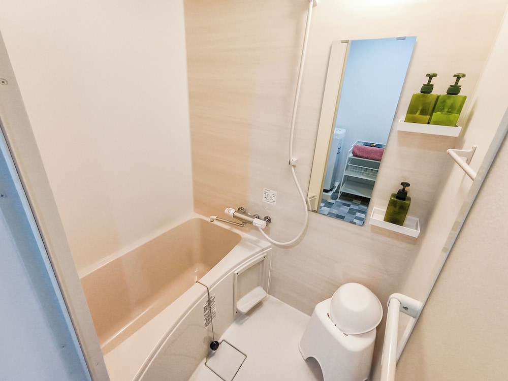 ファミリー ハウス ベッド (複数台) 禁煙 キッチン (102) バスルーム1 | Sakura Villa Osaka