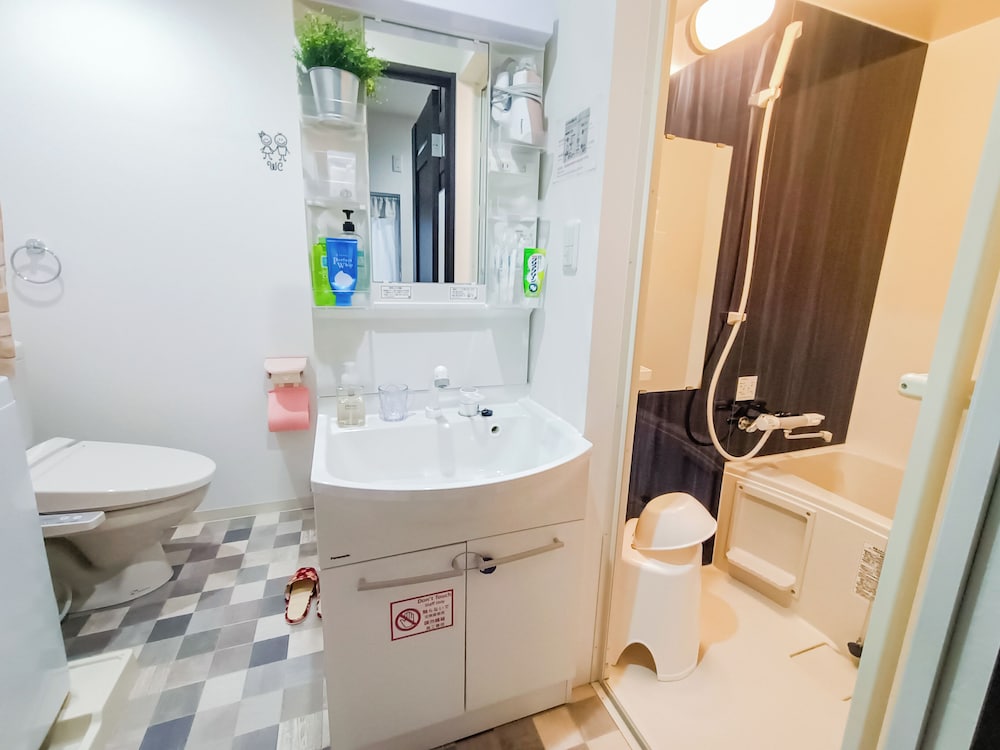 ファミリー ハウス ベッド (複数台) 禁煙 キッチン (103) バスルーム1 | Sakura Villa Osaka