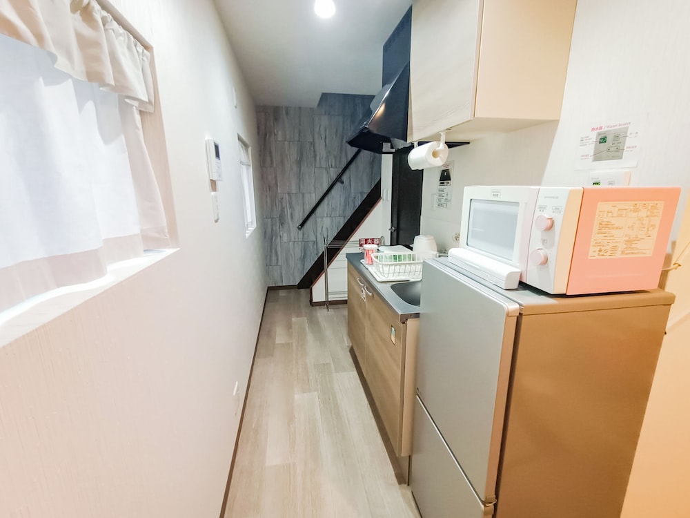 ファミリー ハウス ベッド (複数台) 禁煙 キッチン (103) 小型冷蔵庫0 | Sakura Villa Osaka