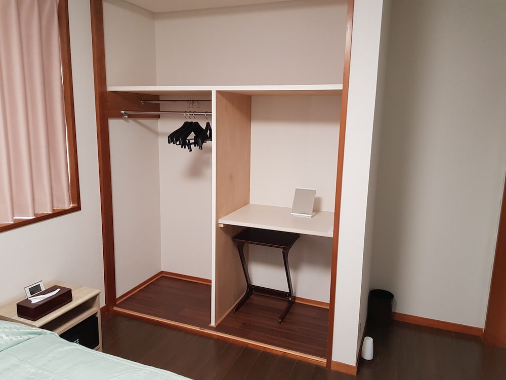 スタンダード ダブルルーム 禁煙 客室1 | ゲストハウス じんく