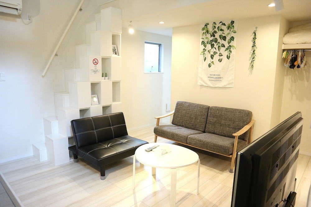 アパートメント (A101) リビング エリア2 | Anon Shibuya