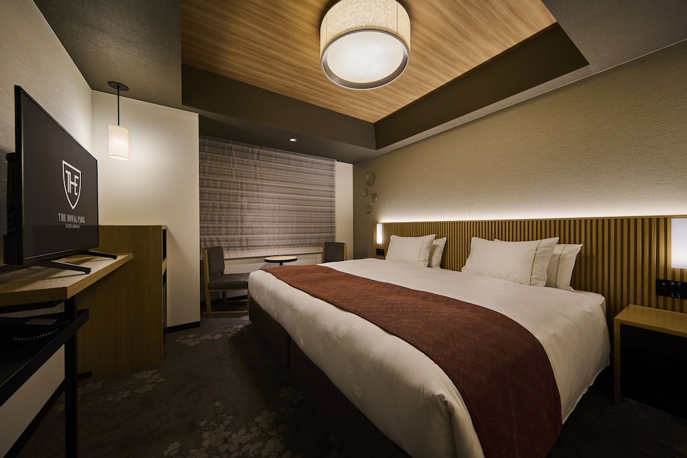 スタンダード キングルーム 禁煙 (眺望なし) | ザ ロイヤルパークホテル 京都梅小路