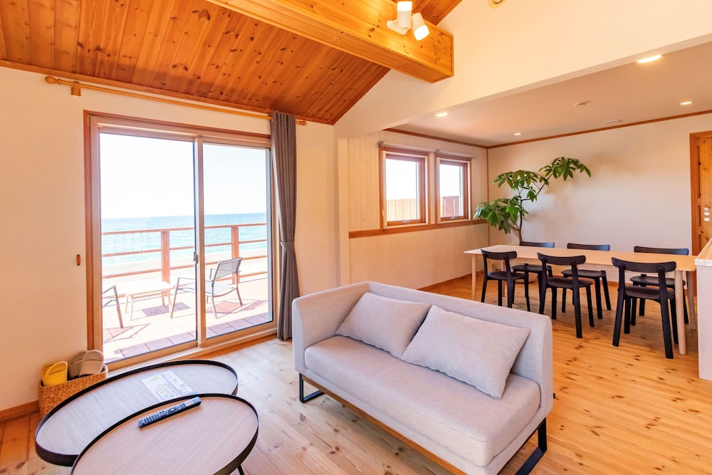 Doggy (ペット同泊可) 朝食付 禁煙 リビング エリア0 | KAMOME SLOW HOTEL