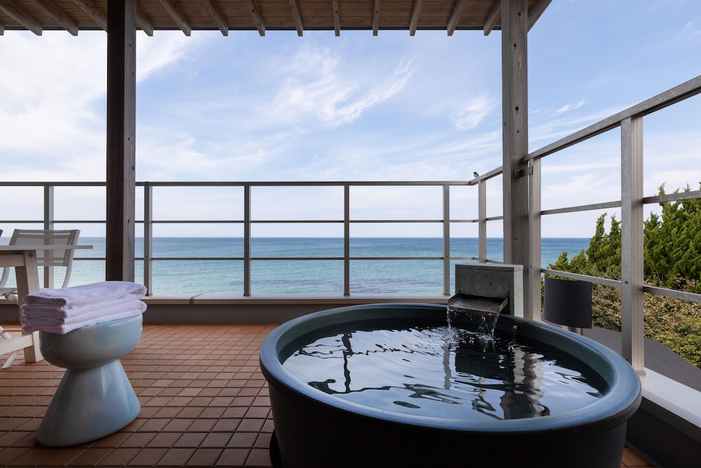 Sustainable Cottage サスティナブル コテージ プラン 朝食付き 専用スパ浴槽2 | KAMOME SLOW HOTEL