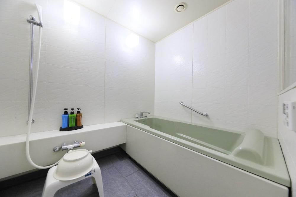 [オーシャンビュー]洋室 ツインルーム (禁煙) バスルーム0 | 鴨川グランドタワー