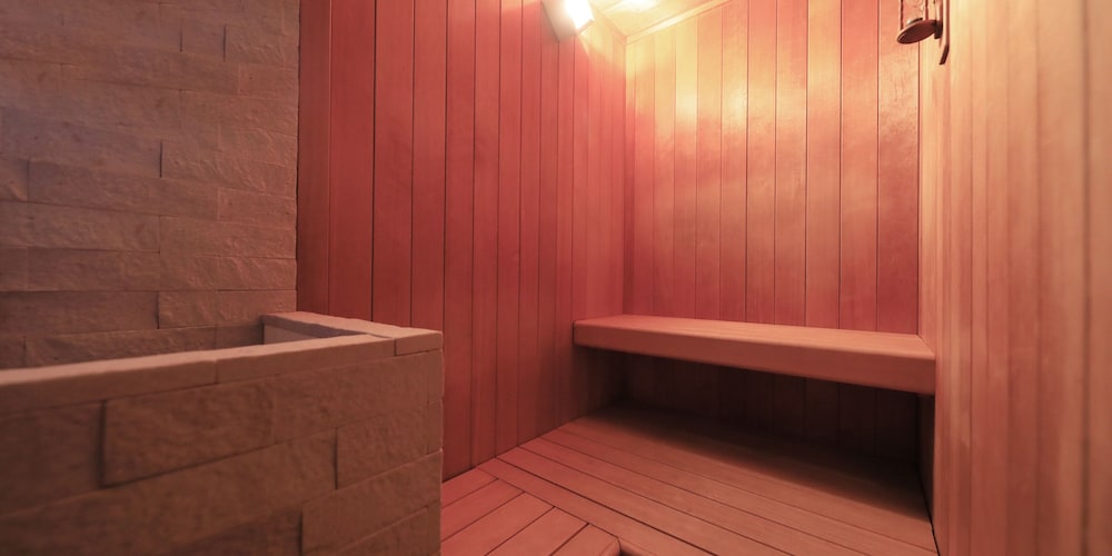 [オーシャンビュー] 客室最上階 32階ロイヤルスイートルーム (専用サウナとジャグジー付き) / パインクレスト 禁煙 バスルーム1 | 鴨川グランドタワー