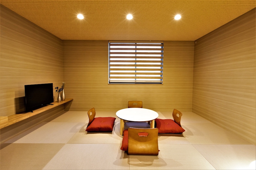 プレミアムスタジオ 8名利用 客室5 | アパートメントホテル ステイザ関西空港