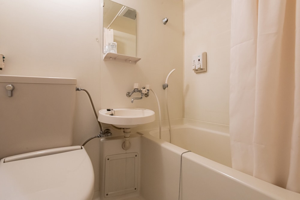 ダブルルーム 喫煙可 バスルーム0 | Tabist ビジネスホテル くらま 彦根