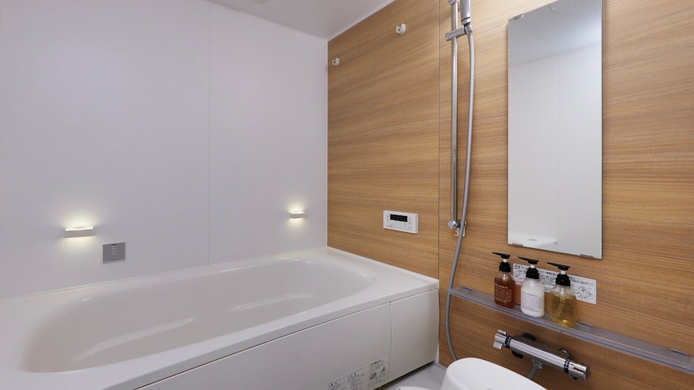 コンフォート 4 人部屋 バスルーム1 | Minn 蒲田