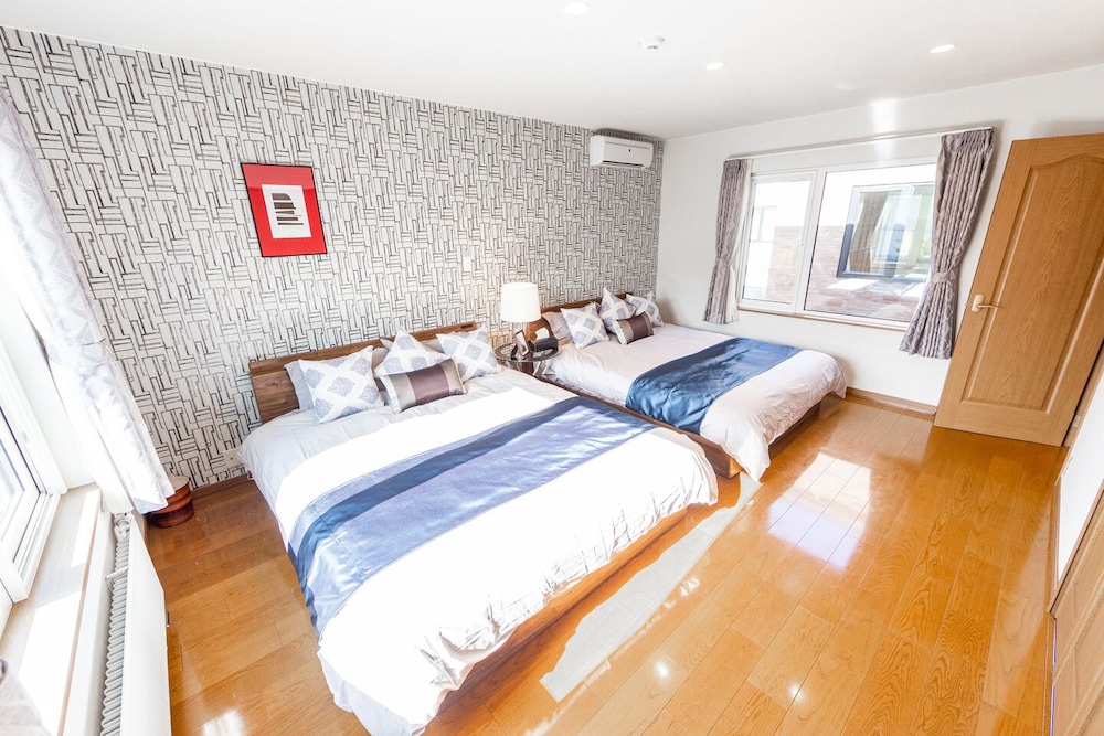 1棟貸し 客室9 | The Worldwide House