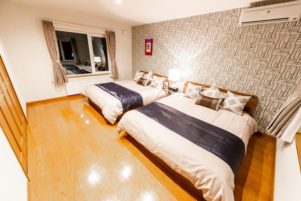 1棟貸し 客室1 | The Worldwide House