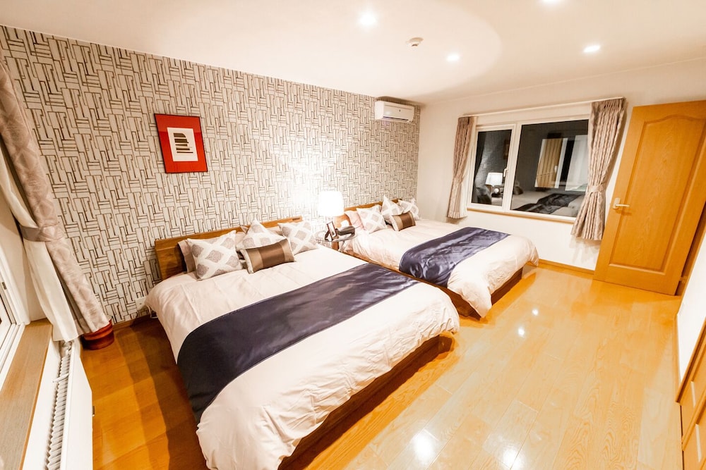 1棟貸し 客室28 | The Worldwide House