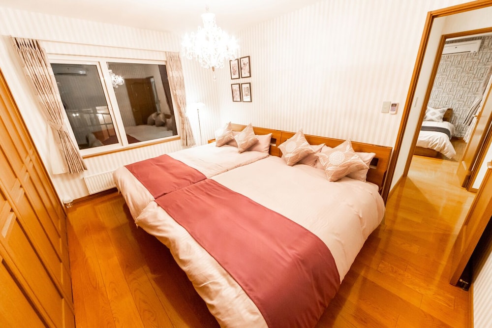 1棟貸し 客室24 | The Worldwide House