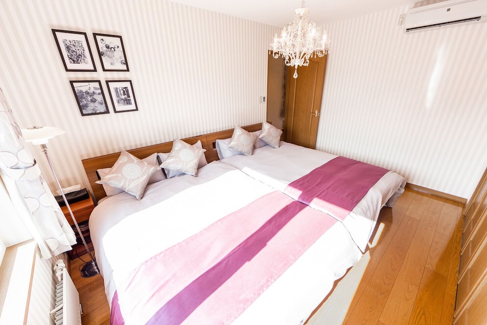 1棟貸し 客室25 | The Worldwide House