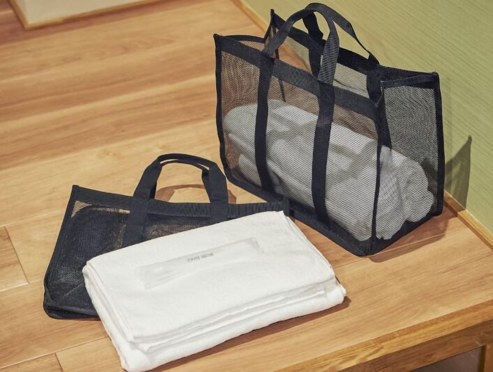 【女性限定】プライベート ツインルーム 共用バスルーム 客室の設備とサービス1 | THE POCKET HOTEL 京都烏丸五条
