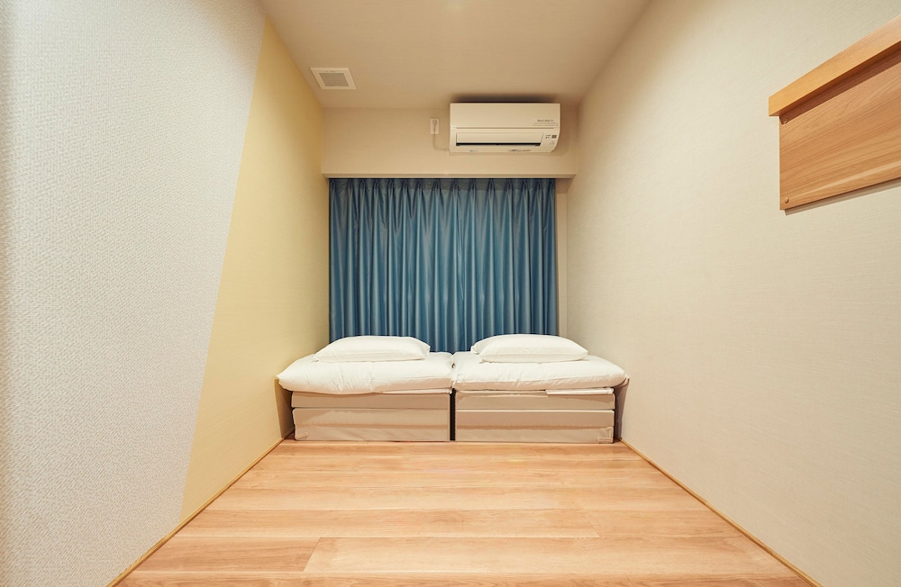 【女性限定】プライベート ツインルーム 共用バスルーム | THE POCKET HOTEL 京都烏丸五条