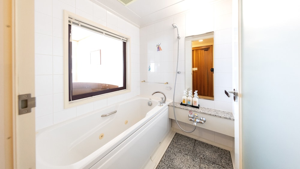 デラックス ダブルルーム 禁煙 ジェットバス バスルーム0 | ホテルベルマーレ