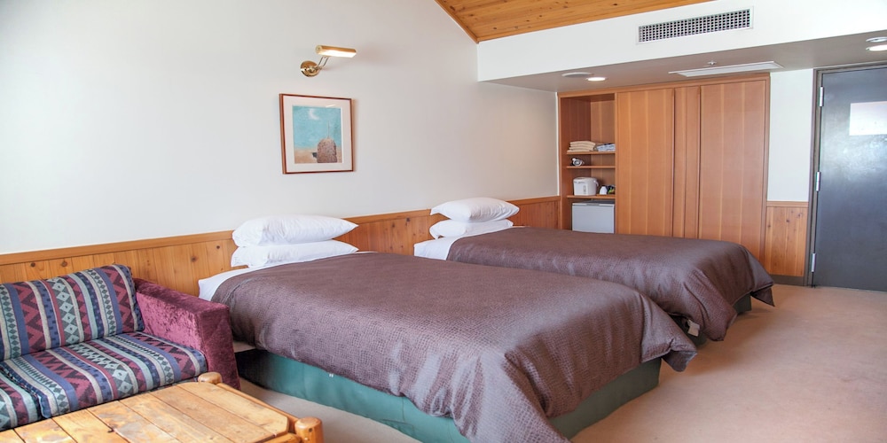 フォースルーム【4F】(禁煙) 客室2 | 吉備高原リゾートホテル