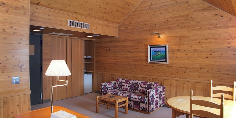 デラックスツインルーム【4F】(禁煙) 客室2 | 吉備高原リゾートホテル