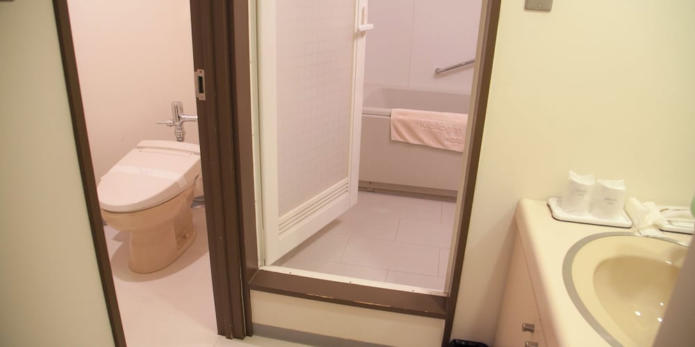 デラックスツインルーム【4F】(禁煙) バスルーム0 | 吉備高原リゾートホテル