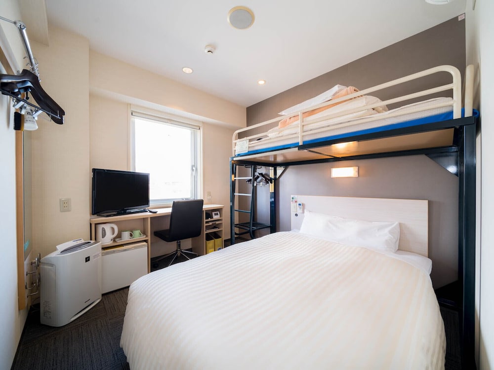 スーパールーム 禁煙 | スーパーホテル山形駅西口天然温泉