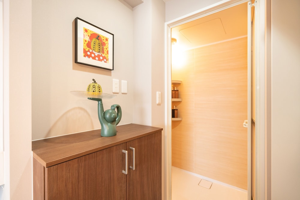 コンフォート アパートメント 1 ベッドルーム (402) バスルーム2 | ZAITO Tokyo Asakusa Economy Inn