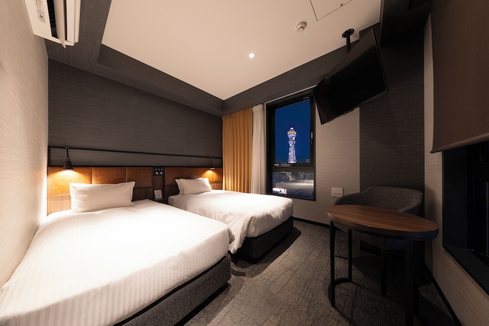 デラックス ツインルーム シングルベッド 2 台 客室8 | 日和ホテル大阪新世界