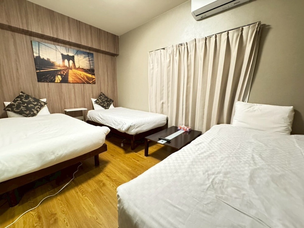 スタンダード トリプルルーム シングルベッド 3 台 禁煙 客室3 | さくらサンズホテル