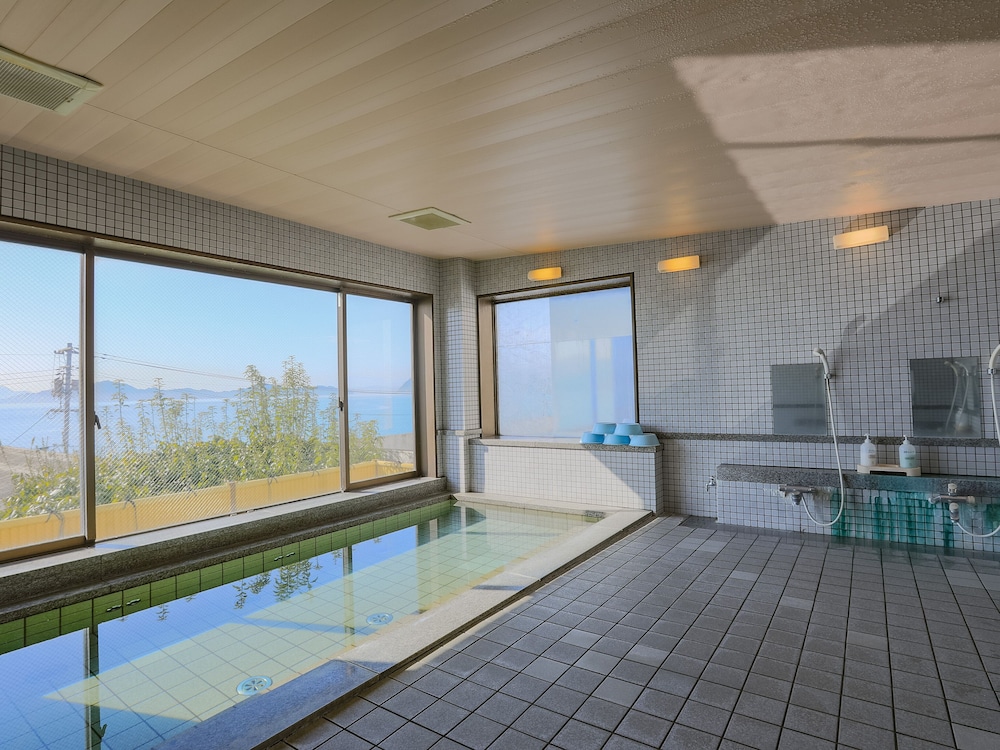 大浴場1 | Tabist 瀬戸内の宿 竹原シーサイド