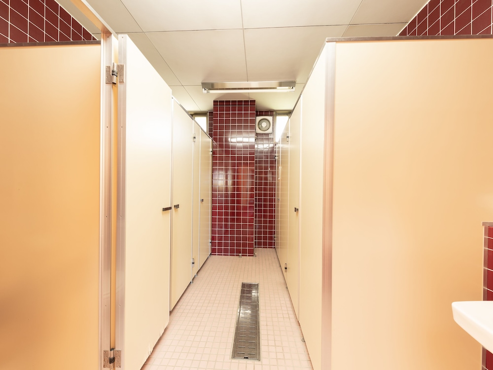 和室 共用バス 2人部屋 禁煙 共用バスルーム3 | Tabist わたなべ 千葉一宮