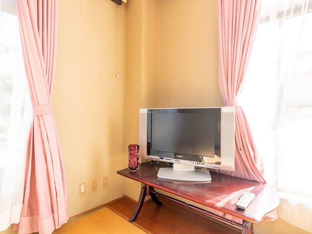 和室 共用バス10人部屋 禁煙 客室3 | Tabist わたなべ 千葉一宮