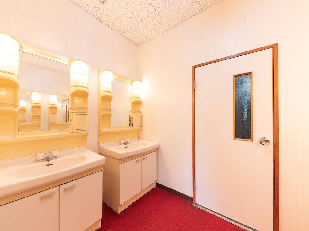 和室 共用バス 2人部屋 禁煙 共用バスルーム0 | Tabist わたなべ 千葉一宮