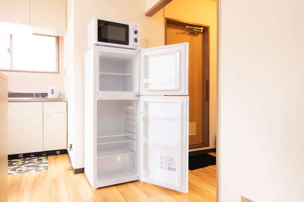 トラディショナル アパートメント 小型冷蔵庫0 | 代々木アパートメント 2-401