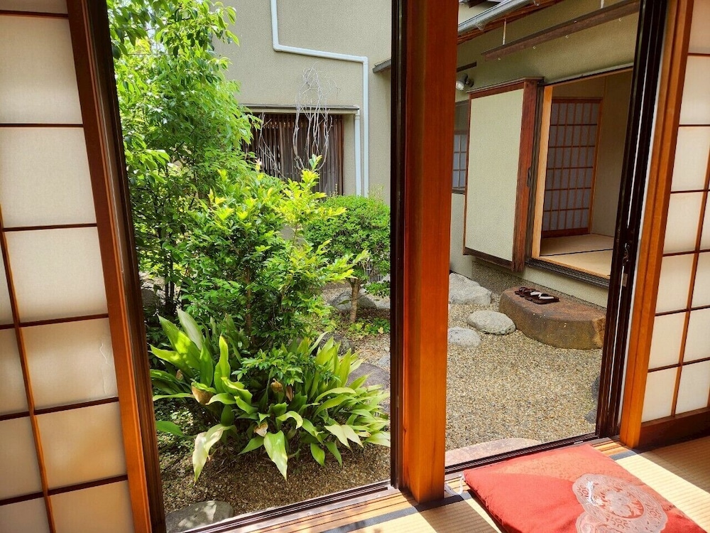 和室 部屋からの景観0 | 旧星賀亭