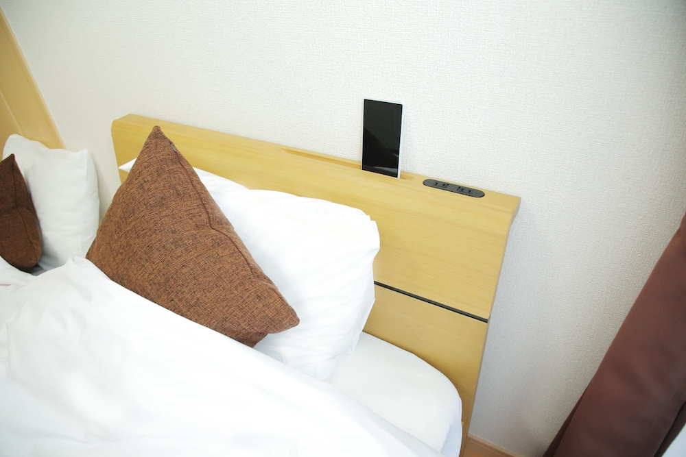 トリプルルーム 共用バスルーム (シングルベッドB) 客室1 | I.ECOⅢguest house