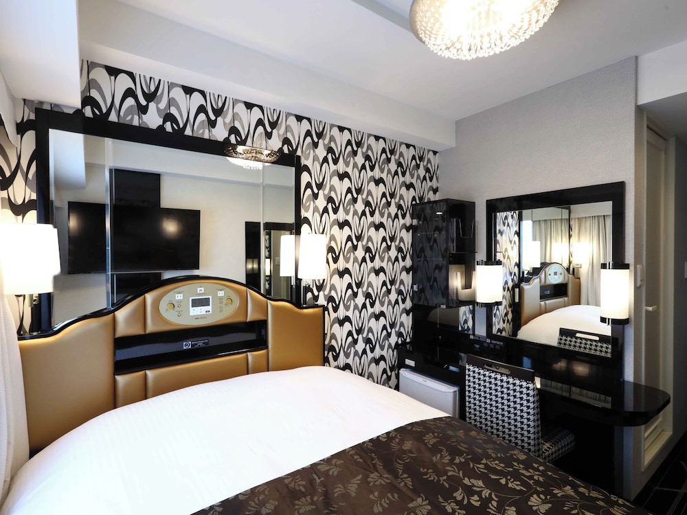 スーペリアルーム (2名利用) 禁煙室 [南館最上階 14階] | アパホテル 東新宿 歌舞伎町タワー