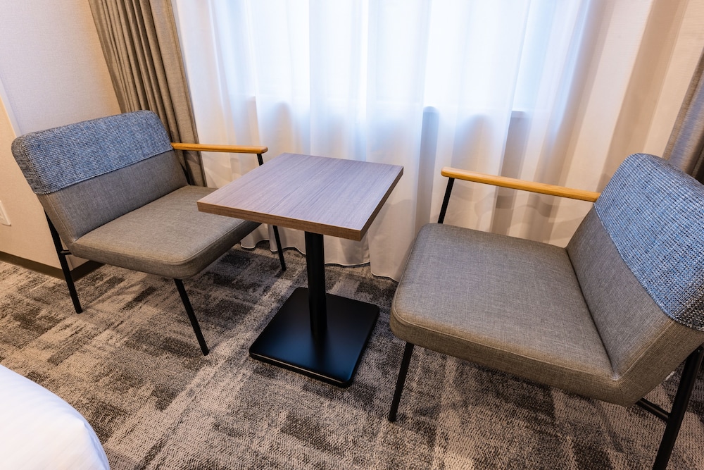 ダブルルーム バスタブ付き 禁煙 客室1 | ホテルかずさや