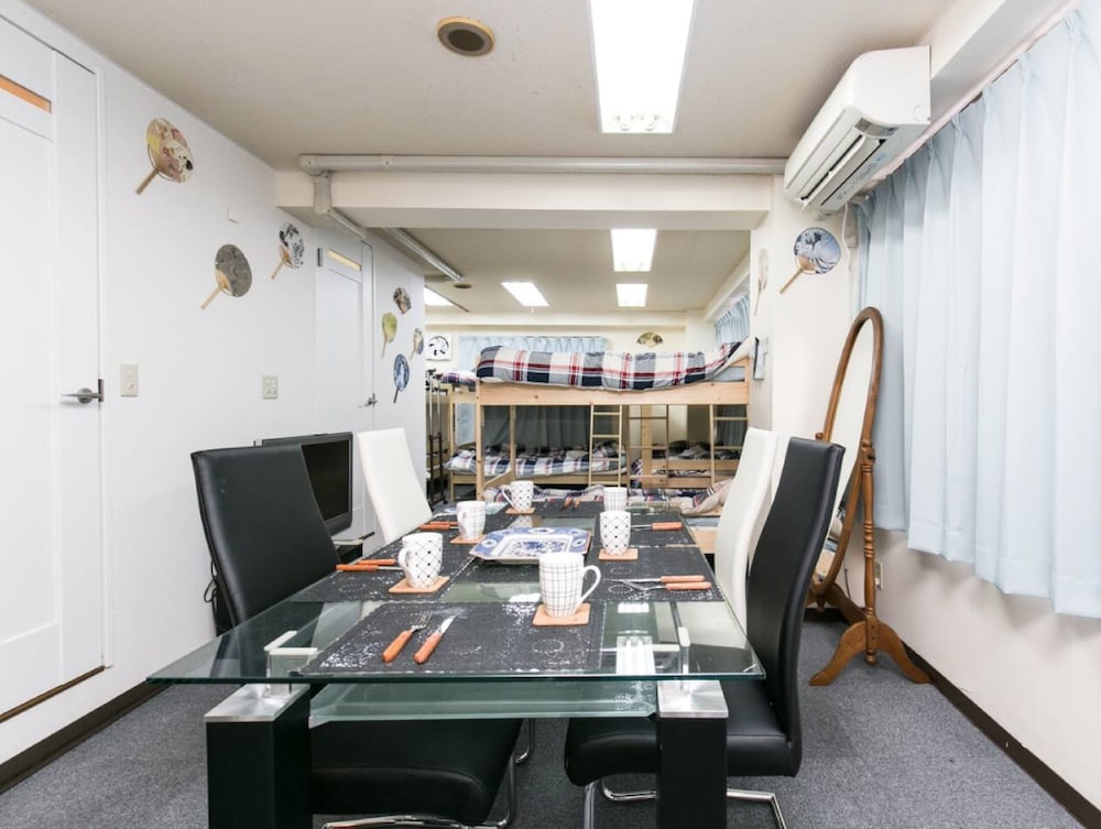 客室1 | Station Condominium 大塚