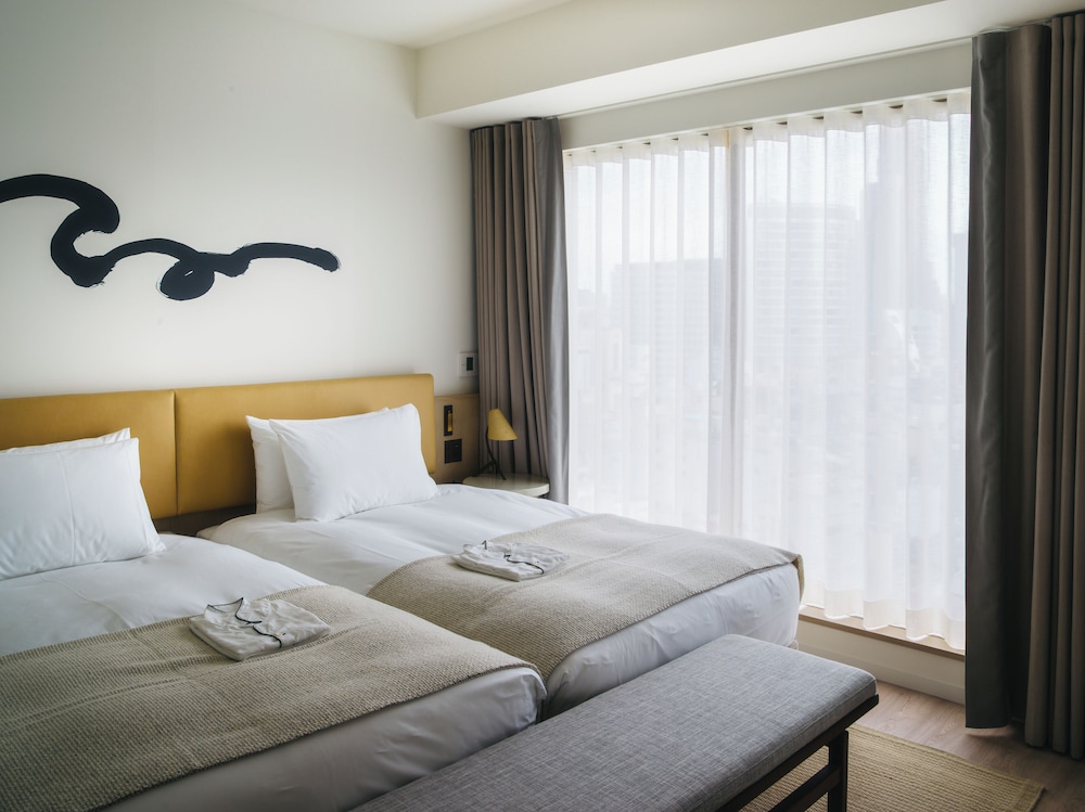 スイート ツイン 禁煙 57㎡ 客室4 | ゼンティス大阪