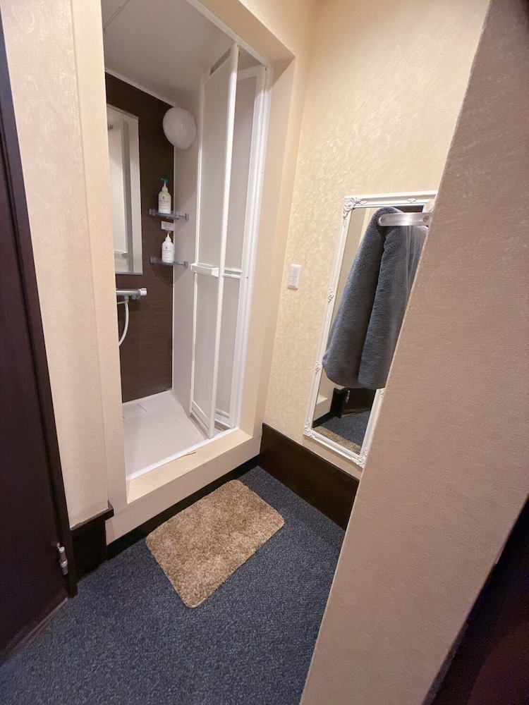 スタンダード ダブルルーム (101) バスルーム0 | HOMEE OSAKA