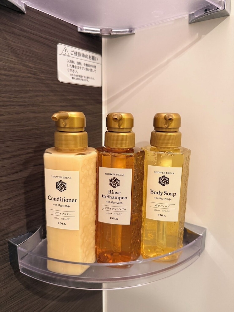 スタンダード ダブルルーム (203) バスルーム2 | HOMEE OSAKA