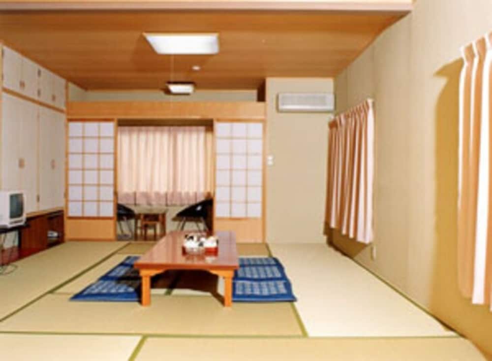客室1 | 国民宿舎ホテルシラハマ 客室1 | 国民宿舎ホテルシラハマ