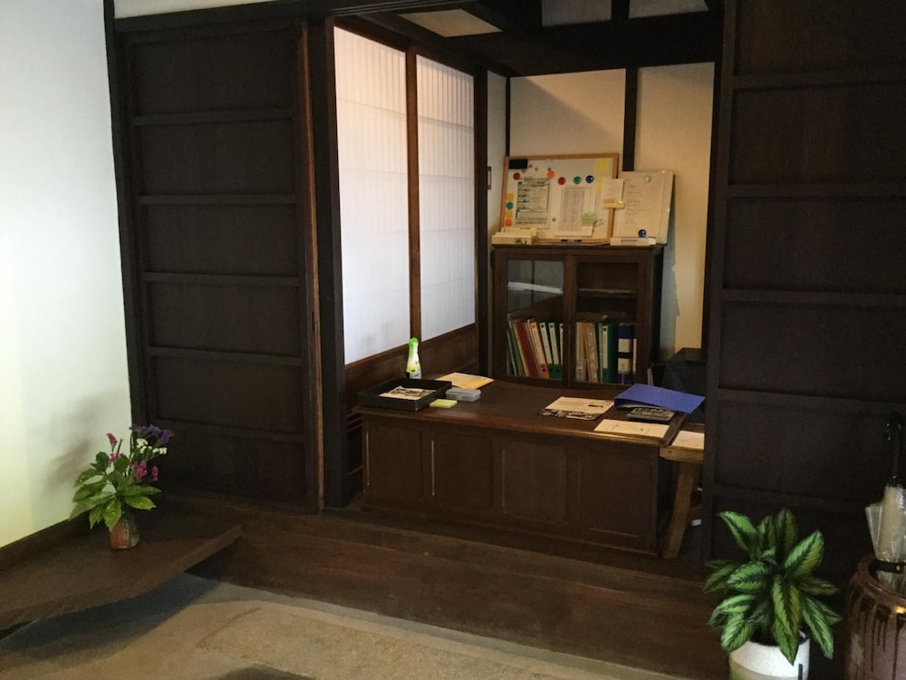 ロビー1 | 城下町彦根の町家 本町宿