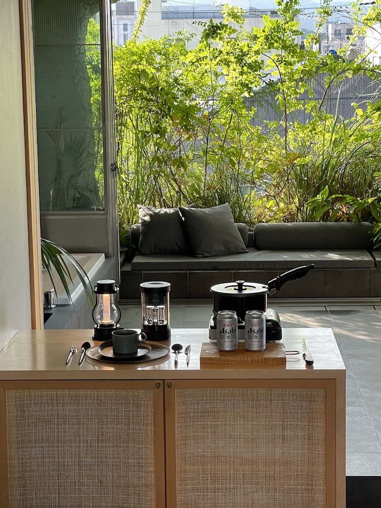 ルーム (301) 専用キッチン0 | hotel sou