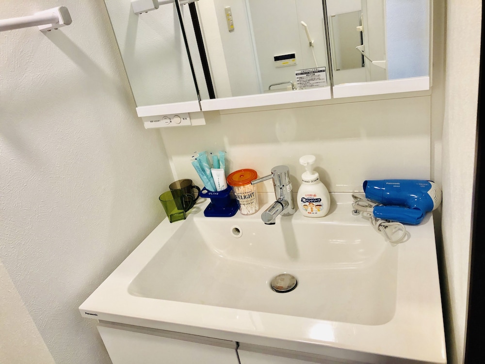 アパートメント (RC202) 禁煙 バスルームのシンク0 | Rc Annex 1