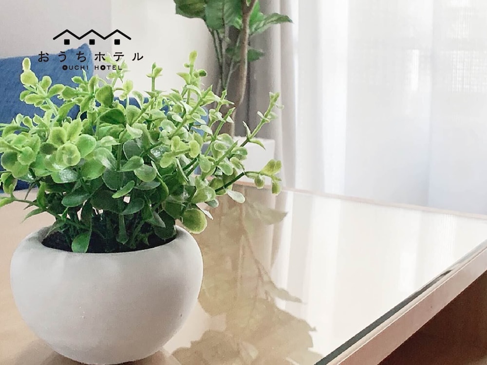 スタジオ バルコニー付 202号室 客室2 | おうちホテル宝町